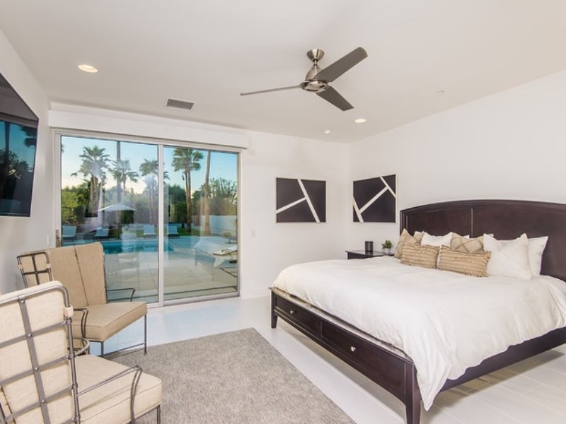 a9b0722b-e240-48e6-aa85-ed2e492af163