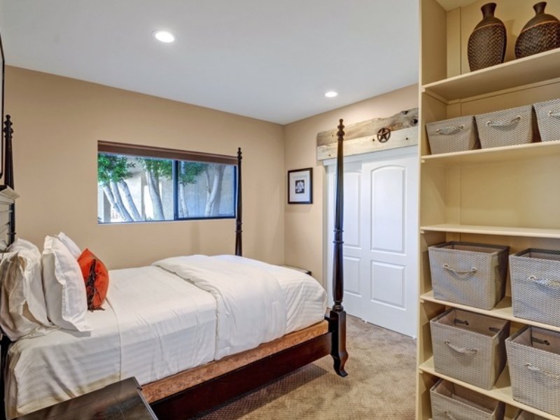 10d3ba8e-b98d-437c-b860-0da3d92fb2e3