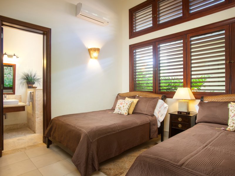 _MG_9036_Blended-Edit