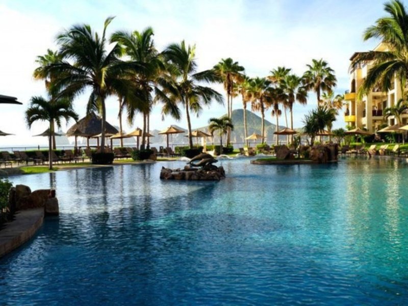 New-pebble-pool-finishing-1024×680