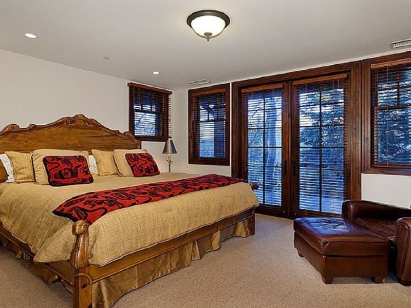 da108f3b-7a6d-4d76-b9f5-bb4271a538ea.1