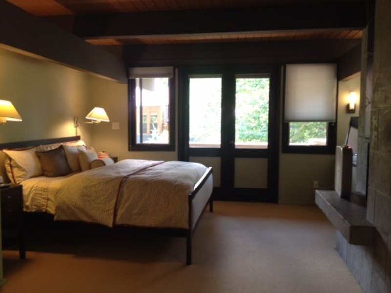 ecdfc5ba-842f-4adc-a893-984d8a4781a5.c10